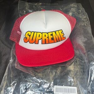 SUPREME MESHBACK HAT